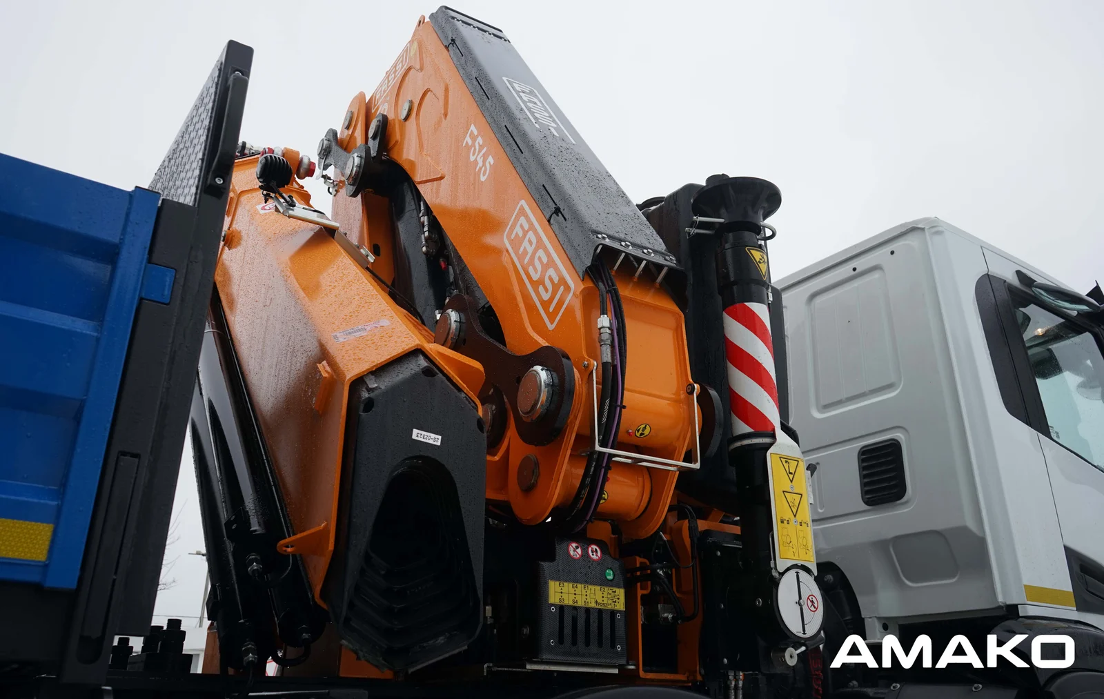 IVECO T-WAY 8x8