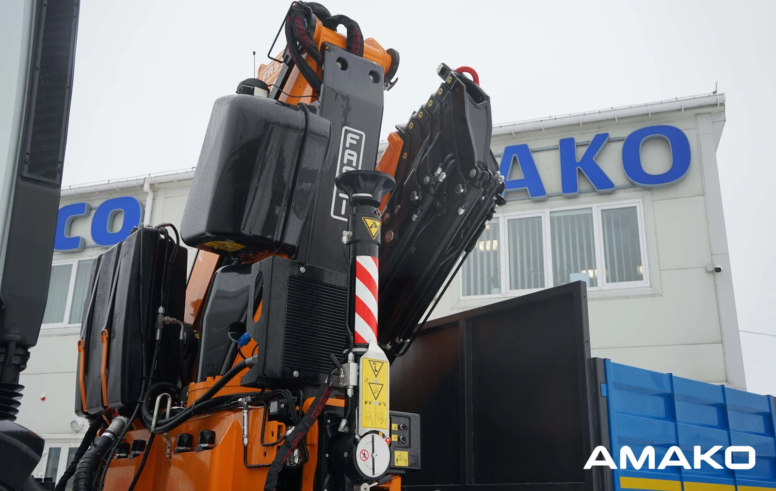 IVECO T-WAY 8x8