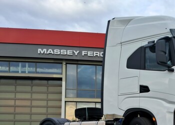 Три нових тягачі IVECO S-WAY для міжнародних перевезень