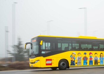 LEGO® обирає 15 автобусів CROSSWAY для забезпечення перевезення персоналу в Угорщині