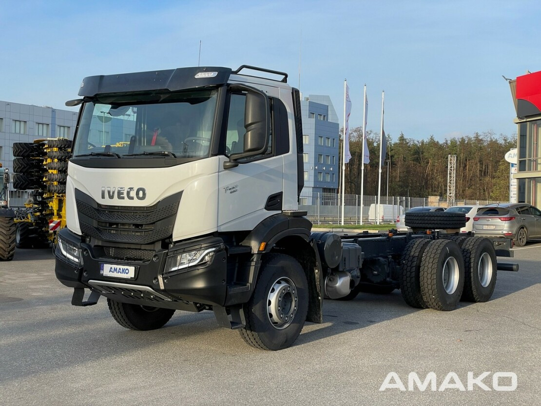 IVECO T-WAY AD380T48 H денна_кабіна (Шасі 6х4, Е5)