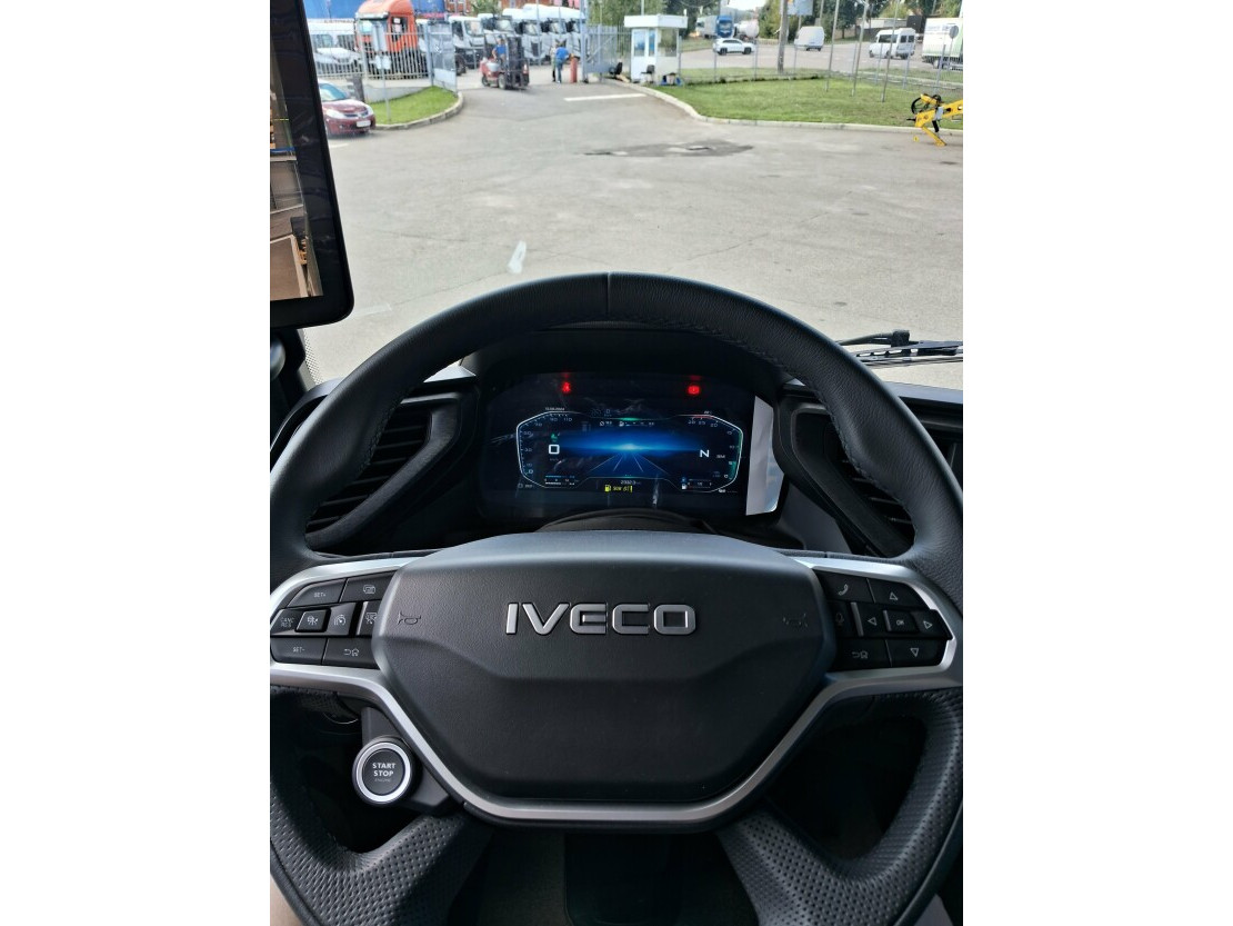 IVECO S-WAY AS440S46T/P Фото #7