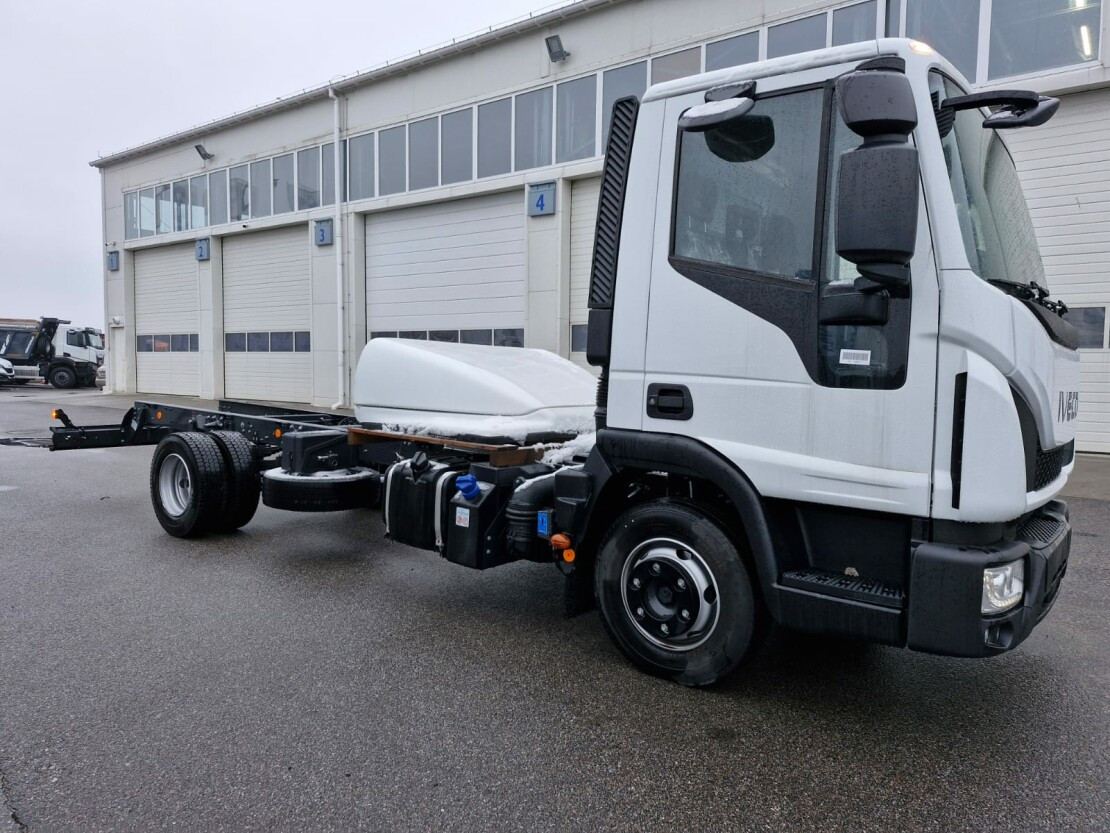 IVECO EUROCARGO ML90E19 Фото #2