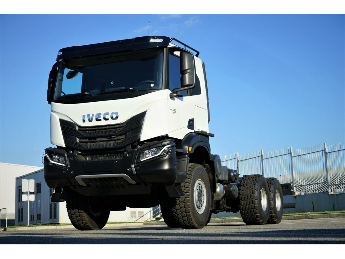 IVECO T-WAY AT380T43W H Фото #4