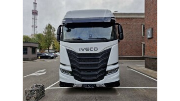 IVECO S-WAY AS440S46T/P Фото #4